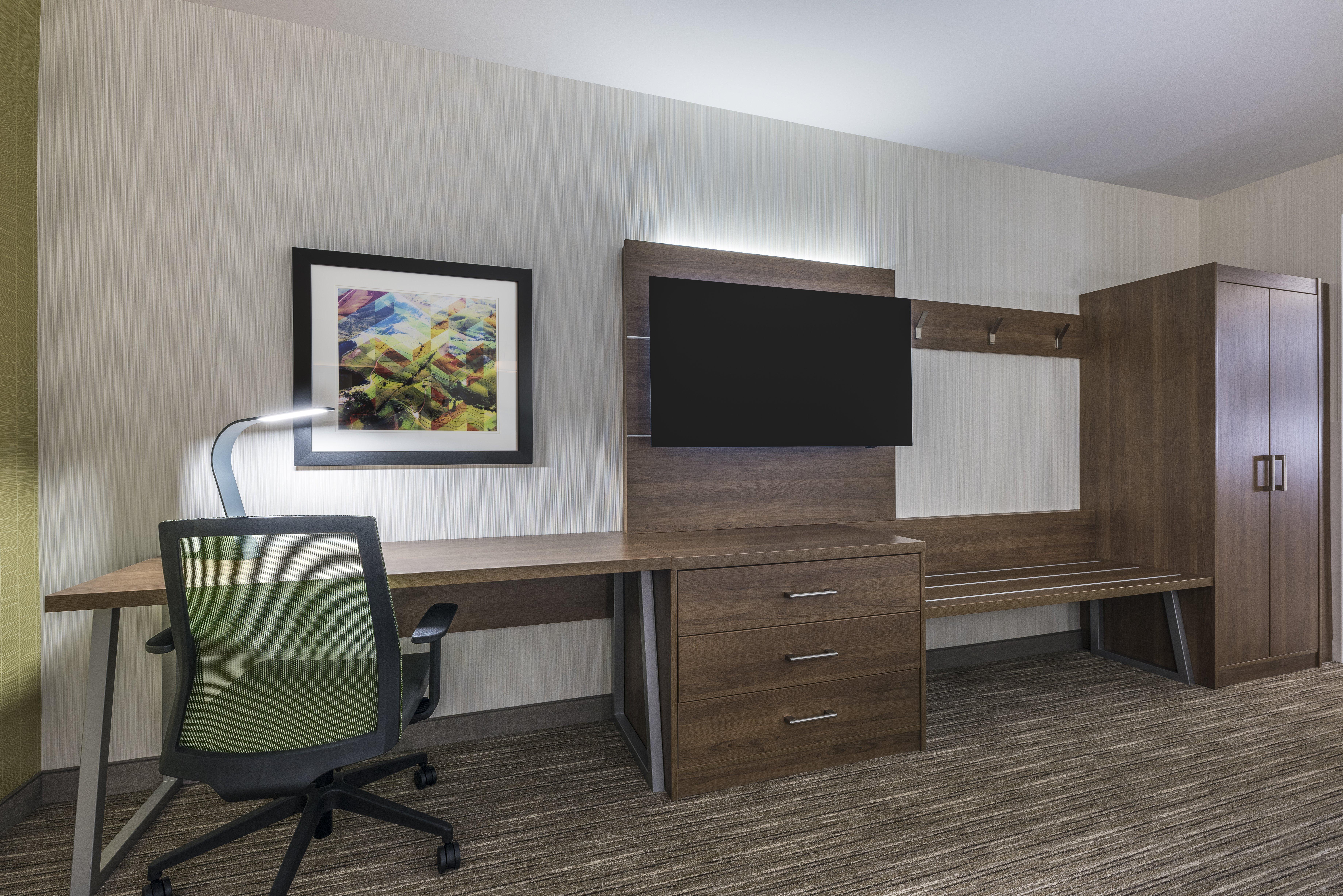 Holiday Inn Express & Suites Moncton By Ihg Exterior photo